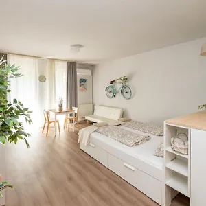 Klauzál 102 Center Appartamento Budapest