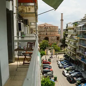 An For 2-4 Friends. , Θεσσαλονίκη Ελλάδα